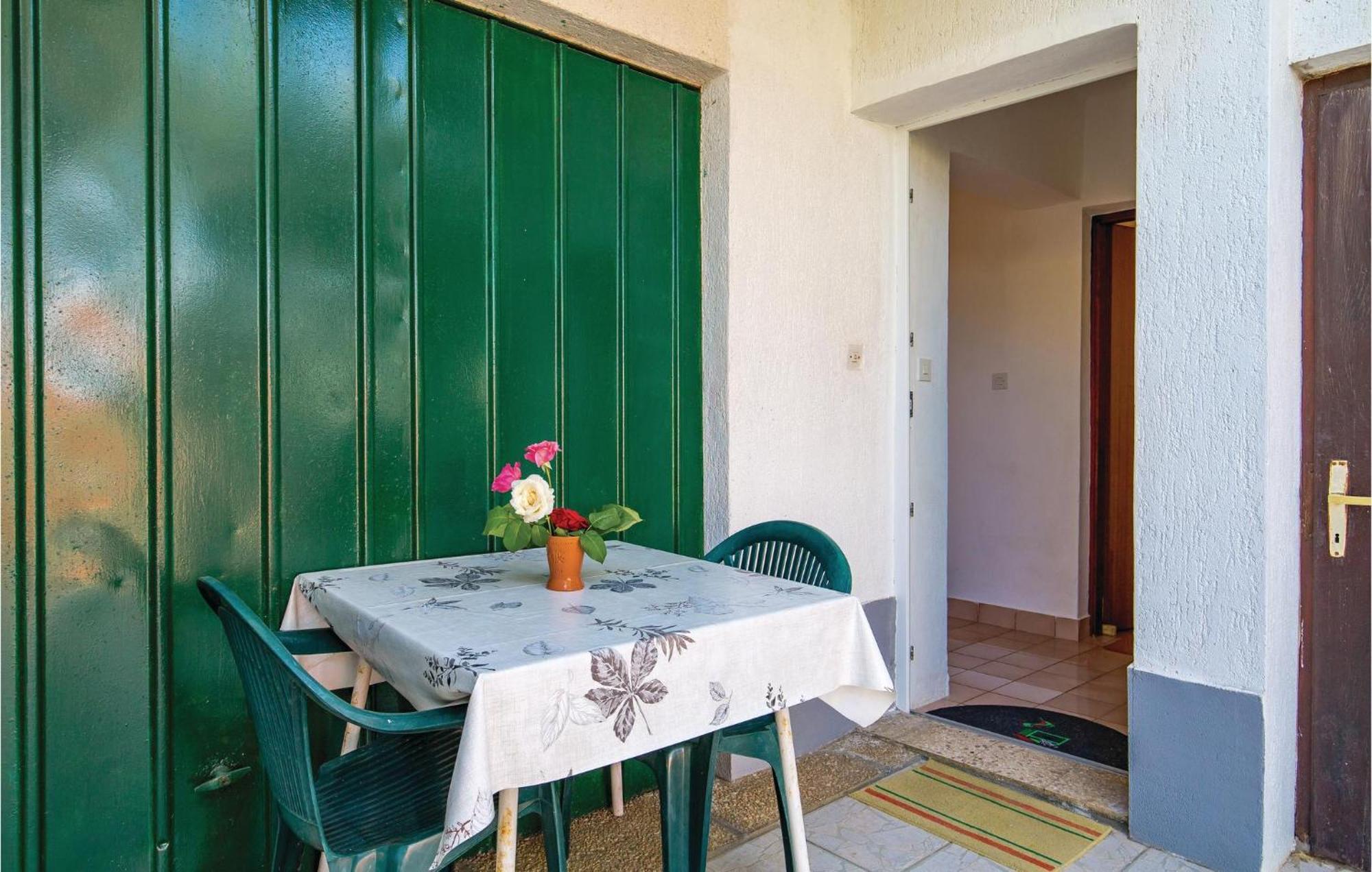 Stunning Apartment In Barbat-Rab With Wifi Barbat na Rabu Bagian luar foto